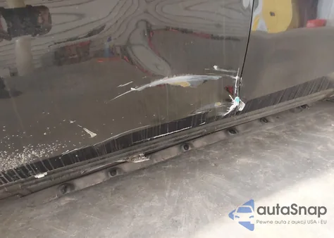 2016 Mercedes-Benz S 550 4Matic z USA, uszkodzony, nr VIN WDDUG8FB4GA242773